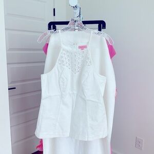 Lilly Pulitzer White Sleeveless Top with Circle design
